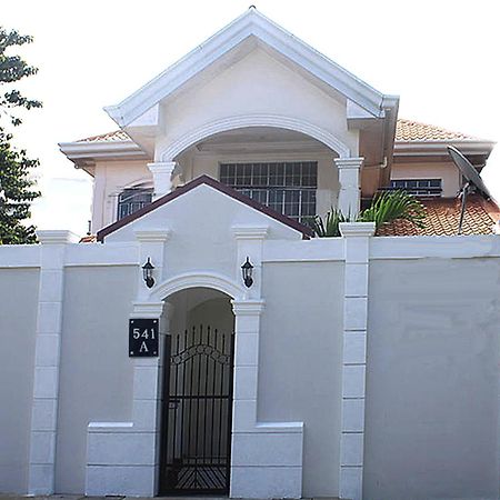 Leizel'S Bed & Breakfast Palompon ภายนอก รูปภาพ