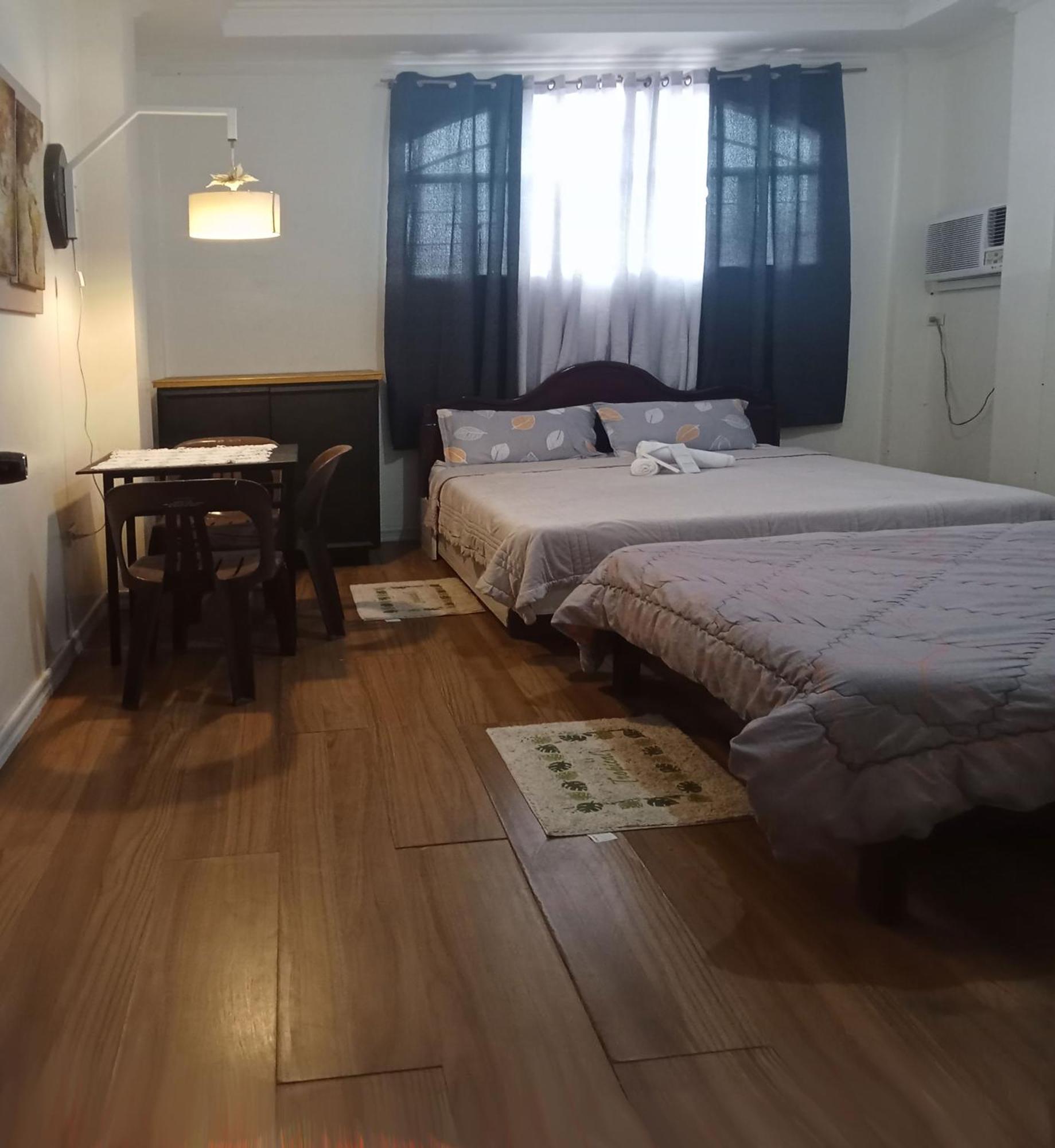 Leizel'S Bed & Breakfast Palompon ภายนอก รูปภาพ